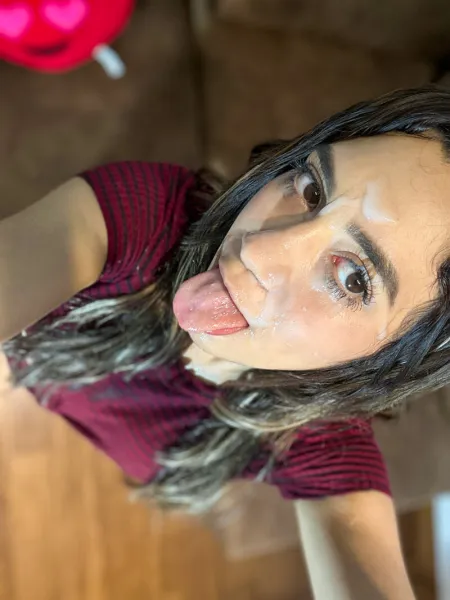 babe-cumshot-cute-5