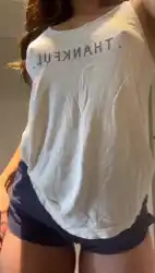 Watch videos Amateur Boobs Braless by the cool model ashlyyybaby’s (@ashlyyybaby)
