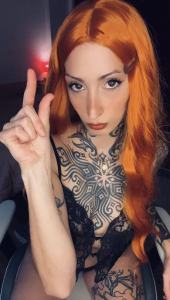 Watch photos Bodysuit Domination Dominatrix by the cool model 𝗕𝗿𝘂𝗻𝗲𝘀𝗰𝗮 😈’s (@brunesca)
