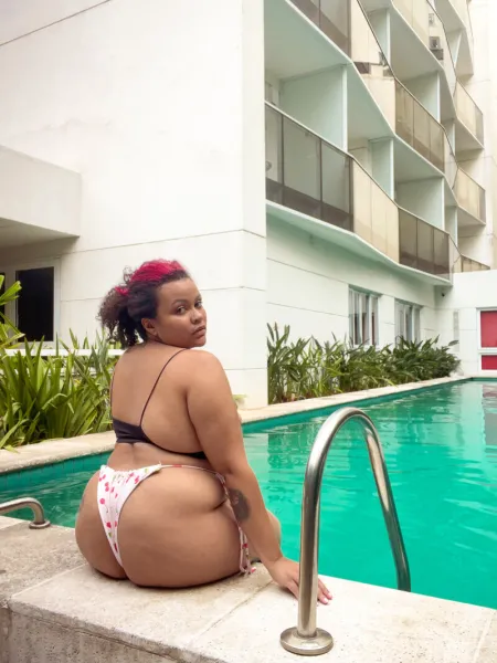 ass-amateur-big-ass-2195