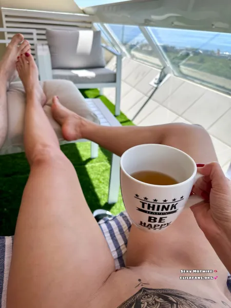balcony-couple-feet