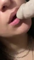 Watch videos Blowjob OnlyFans Saliva by the cool model Freyja Valkyr’s (@freyja_valkyr)