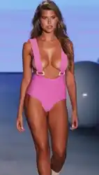 Watch videos Boobs Blonde Booty by the cool model Hot Lovers’s (@hot-lovers)