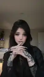 Watch videos Babe Beautiful Camgirl by the cool model Hot Lovers’s (@hot-lovers)