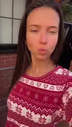 Watch videos Amateur Brunette OnlyFans by the cool model Sexy soles and back🍑👣’s (@jessicasoless)