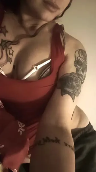 Watch photos Amateur Boobs Brunette by the cool model K͟͞i͟͞n͟͞k͟͞y͟͞y͟͞y͟͞k͟͞i͟͞k͟͞i͟͞’s (@kinkyyykiki)