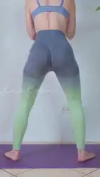Watch videos Curly Hair Leggings Workout by the cool model Lara Rubini’s (@lararubini)