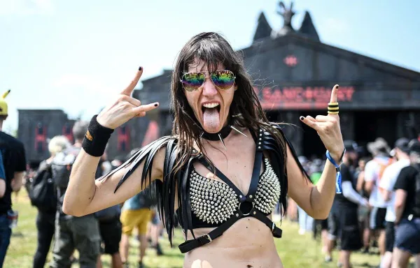 Watch photos Festival Goth Outdoor by the cool model Lety Howl’s (@lety_howl)
