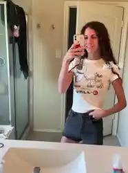 Watch videos Boobs Brunette Body by the cool model Layla’s (@lillaylaxo)