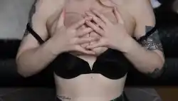 Watch videos Big Tits Bra Cute by the cool model lilly oliver’s (@lilly.oliver)