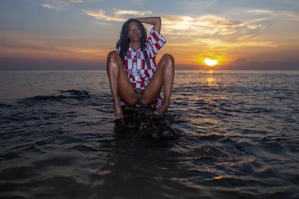 african-beach-black