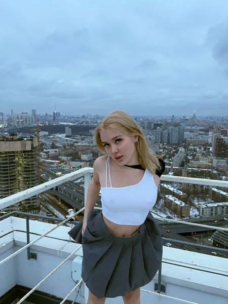 amateur-blonde-beautiful-16