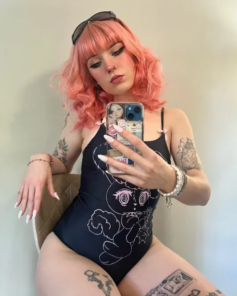 busty-body-beautiful-3