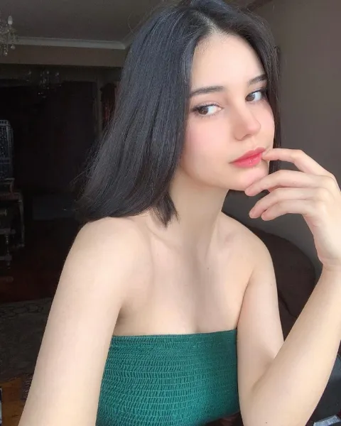 brunette-brown-eyes-beautiful-4