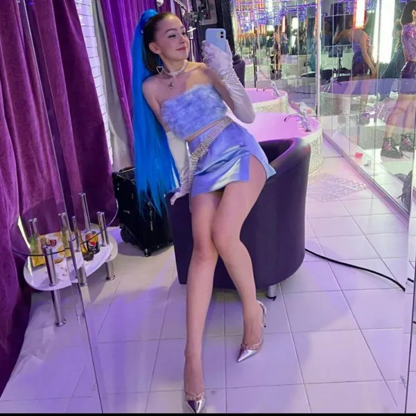 blue-hair-high-heels-heels