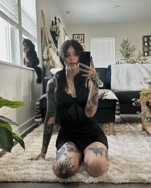 body-braless-black