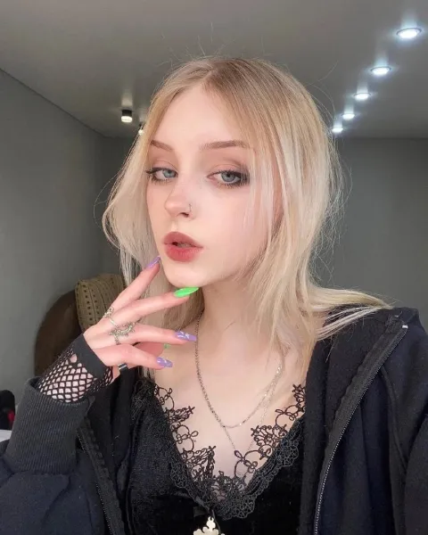 bra-emo-green-hair