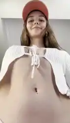 Watch videos OnlyFans Tits Teen by the cool model oooops__’s (@oooops__)