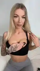 Watch videos Amateur Cute OnlyFans by the cool model 🐍 𝕆𝕝𝕚𝕧𝕚𝕒 🐍’s (@p0rnvenom)