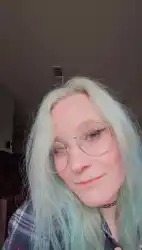 Watch videos Bouncing Tits Green Hair Homemade by the cool model Sarah Shaye ♡’s (@sarahsuniverse)
