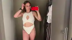 Watch videos Ass Dressing Room Selfie by the cool model smashing_kira’s (@smashingkira)