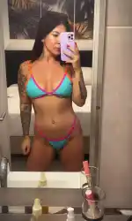 Watch videos Amateur Brunette Bikini by the cool model BARBIEE 😈😈’s (@soybarbiie)