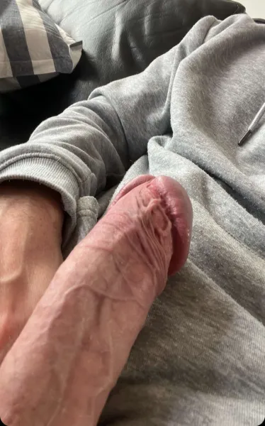 cock-close-up-erection