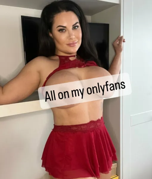 big-tits-boobs-brunette-98