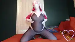Watch videos Amateur Body Chubby by the cool model Violett Belle’s (@violettbelle)